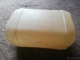 Kanystr plastový, obsah 25 litrů, čistý, - 2