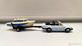 Matchbox set - Ford Escort Cabrio + přívěs se člunem - 2