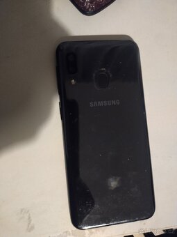 Samsung a20e na ND - 2