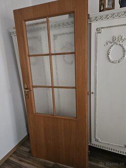 Zánovní levé dveře 80 s kováním - 2