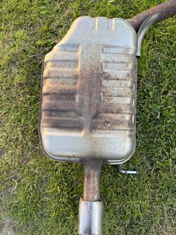 Originál výfuk Audi a4 b6 1.8t FWD (8E0253611) - 2