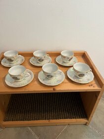STARÝ PORCELÁN KAHLA MADE IN GDR - HRNEČEK S PODŠÁLKEM - 2