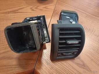 Škoda - průduch ventilace levý, pravý - 2