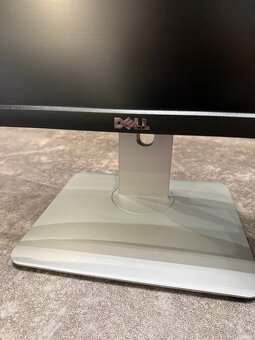Dell UltraSharp U2412Mc – 24” IPS monitor - 2
