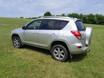 Toyota rav4 - 2