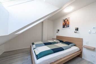 Стильна 2kk квартира в центрі Праги з балконом (Žižkov). - 2