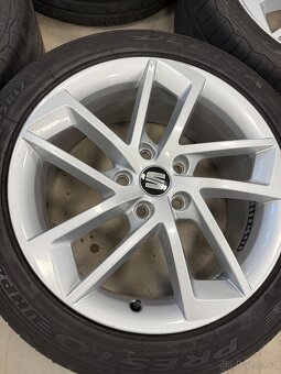 Alu kola seat Škoda 5x112 r17 et49 225/45 r17 - 2