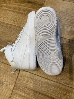 Dámské kotnikove tenisky Nike - 2