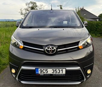 Toyota Proace Verso VIP 2.0D 130kW Automat • 6 míst • 4/2022 - 2
