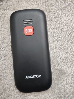 Mobilní telefon Aligator - 2