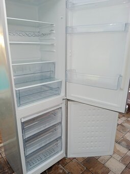 Lednice s mrazakem Beko - 2