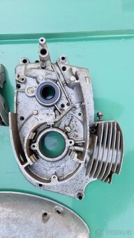 Kartery (bloky motoru) na Jawa 250/353 - 2