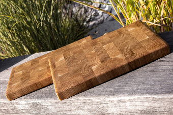 Dubová kuchyňská prkénka v atraktivním kostičkovém vzoru - 2