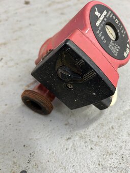 Oběhové čerpadlo Grundfos - 2