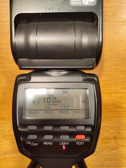 Blesk Minolta 5400 xi - 2