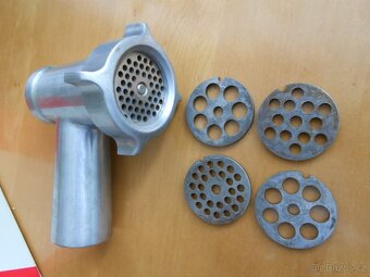 Nástavec na ROBOTA ETA ??? - kusy foto - 2