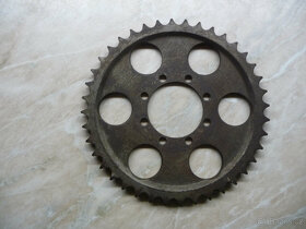 Rozeta - asi na čz 175 skůtr (prase) - 2