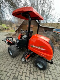 Jacobsen LF570 pohon 4x4 - 2