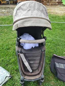 Kočárek na dvůr nebo do přírody - 2