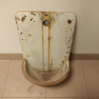 Litinová výlevka - 2