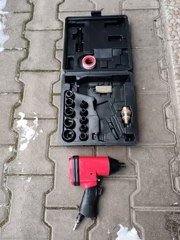 Rázový utahovák pneumatický - 2