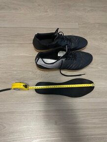 Sálové kopačky Decathlon - 2