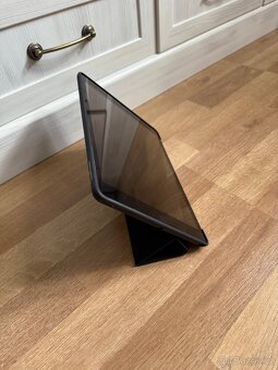 iPad 9. generace Cellular 64GB + obal jako dárek - 2