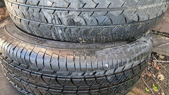 Prodám pneumatiky zimní. 215,65,R 16,C.2x - 2