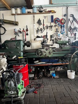 Prodám soustruh mnoho příslušenství a materiálu - 2
