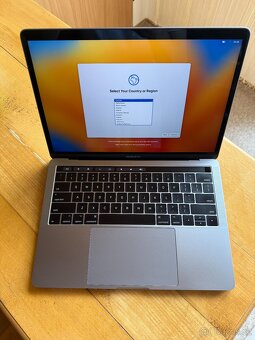 Apple Macbook Pro 13" 2017 Touchbar, i5 3,1GHz, 8GB, 256GB - 2