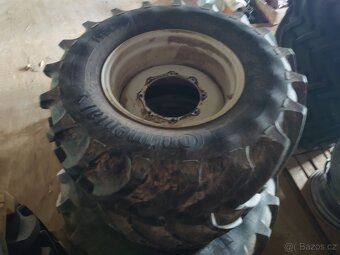 Pneumatiky 540/65 r38 a 480/65 r24 ze STEYR Multi 120 - 2