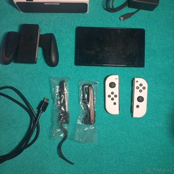 NINTENDO SWITCH OLED - 2
