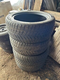 235/50 R18 - 2