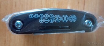 Multiklíč - sada nářadí 16v1 - 2