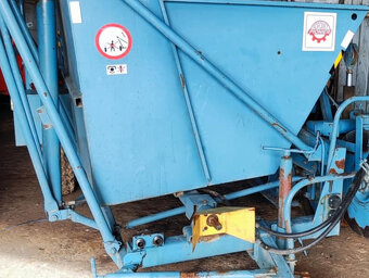 BRAMBOROVÝ KOMBAJN BOLKO Z 643 - 2