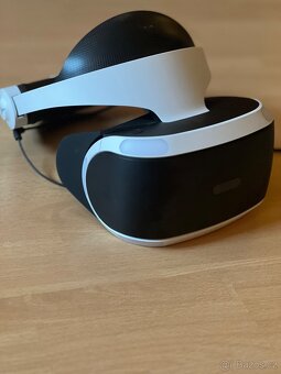 Sony PlayStation VR V1 + 2x PS Move + PlayStation 4 Camera - 2