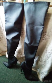 Velmi vysoké kozačky, vel. č.42 - Nabídka jen do 07.12.2025 - 2
