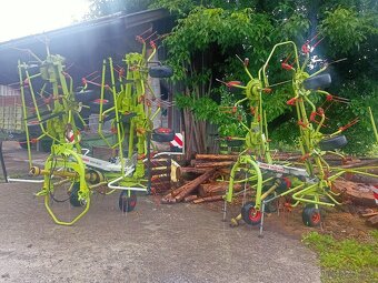 Pěkný obraceč sena Class Volto 6,4 m - 2