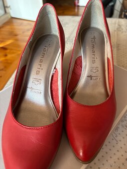 Kožené lodičky Tamaris - 2