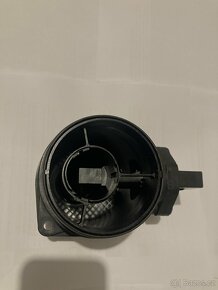 Váha vzduchu Audi a4 b7 2.0 - 2