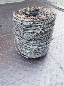 Ostnatý drát - 2