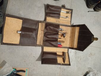 Dobová brašna na nářadí. - 2