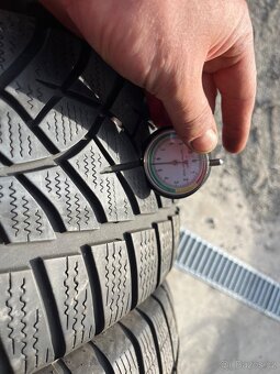Pneu 255/50/19 - 2