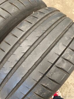 255/35/19 - 2
