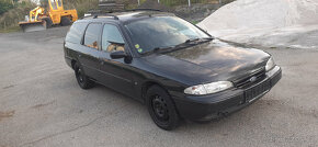 Ford Mondeo 2.5i V6 - 2