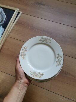 4x talíř, československý porcelán - 2