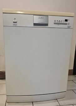 Myčka nádobí AEG - 2