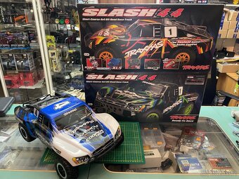 RC Traxxas Slash 4x4 RTR - 2