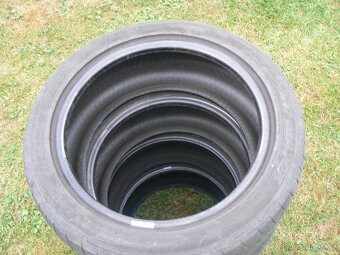 Letní pneu 215/45 R16 Nexen a Dunlop vzorek 5.5mm - 2