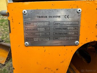 Minibagr BG 800. 02 - 2